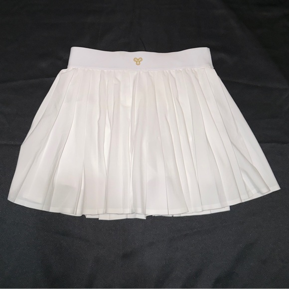 Golden MoveTech™ Tennis Pro Micro Skirt - Picture 7 of 11